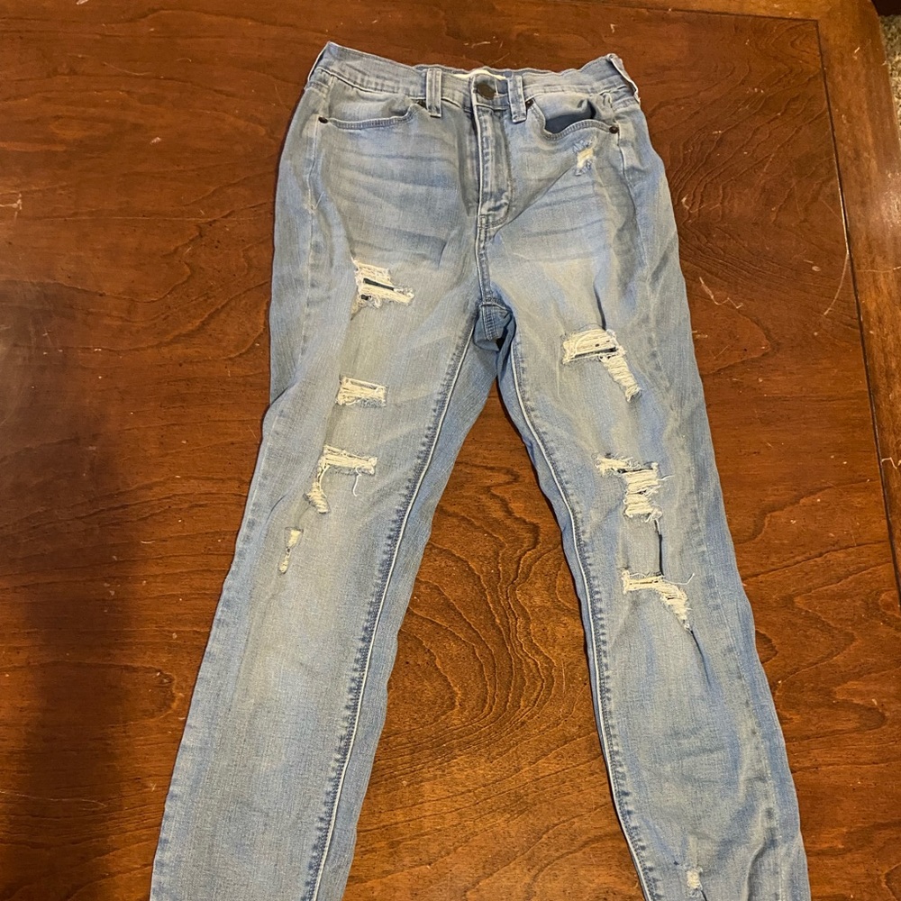 light wash skinny jeans
